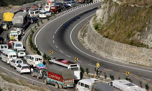Jammu-Srinagar highway opens for one-way traffic, CM to review restoration work