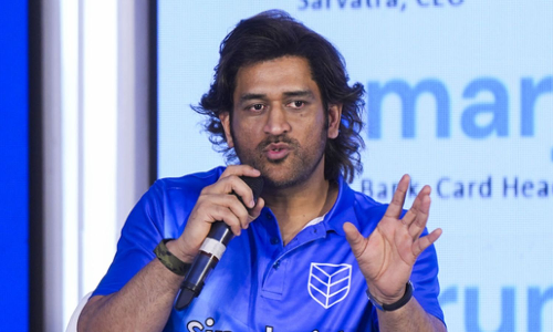 You can plug a hole or two, but if majority does badly, its difficult: Dhoni