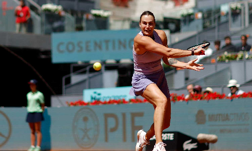 Top seeds Zverev and Sabalenka advance with easy victories at Madrid Open