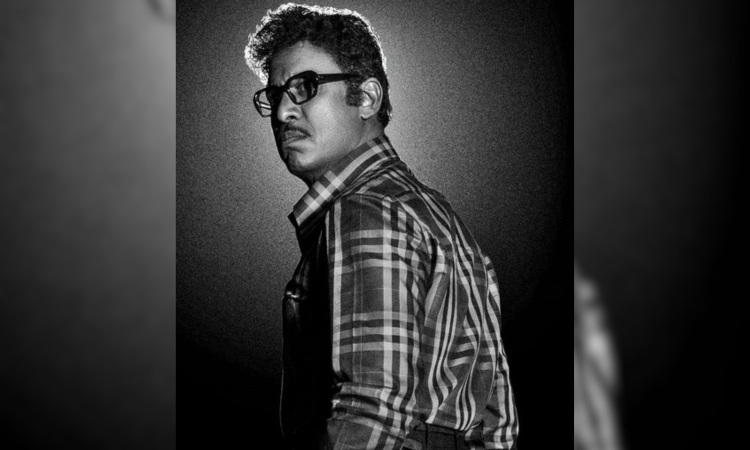 Powerful first look of Samuthirakanis character in Dulquer Salmaans Kantha released Powerful first look of Samuthirakanis character in Dulquer Salmaans Kantha released