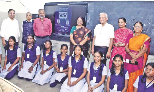 Four Chennai schools get smart boards worth Rs 28 lakh