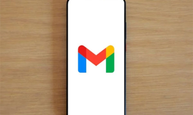 Google updates Gmail with enhanced features for mobile users