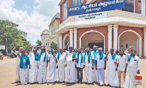 Convene meeting before opening Mettur gates, farmers urge TN govt