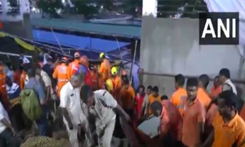 7 killed in temple wall collapse in Andhra, CM announces Rs 25 lakh ex gratia to kin of deceased