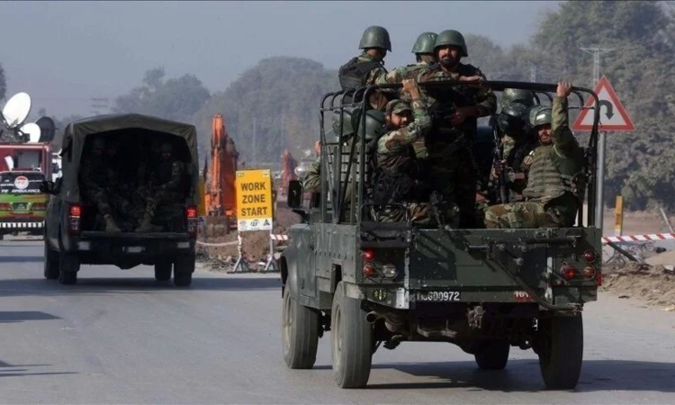 3 counter-terrorism department personnel killed in clashes with terrorists in northwest Pak