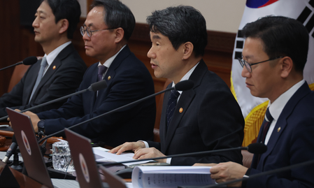 South Korea: Acting President urges efforts for fair election in first Cabinet meeting