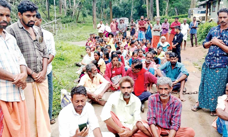 Maiden bus service to Mudhukuli begins after villagers protest