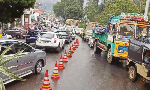 One-ways, traffic snarls spoil Ooty tourist experience despite e-pass regulation