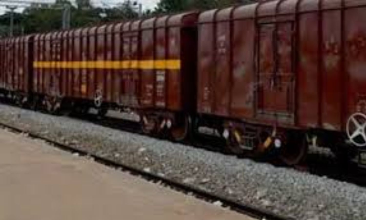 Petrol leak in freight train at Cholavandan averted on time; train traffic affected
