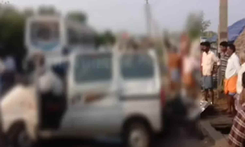 Velankanni-bound passengers killed in omni van crash near Tiruvarur