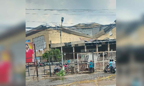 Watch | Portion of roof collapses in cinema theatre near Chennai