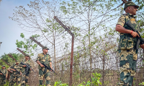 Pak troops resort to unprovoked firing in 8 forward sectors along LoC in J-K