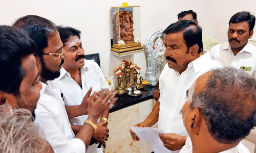 Gandhi market traders’ demands to be fulfilled soon, assures TN minister KN Nehru