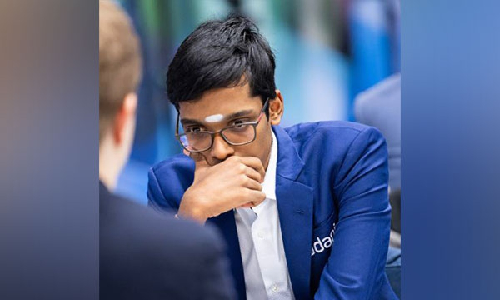 Praggnanandhaa remains in joint lead in Superbet Classic