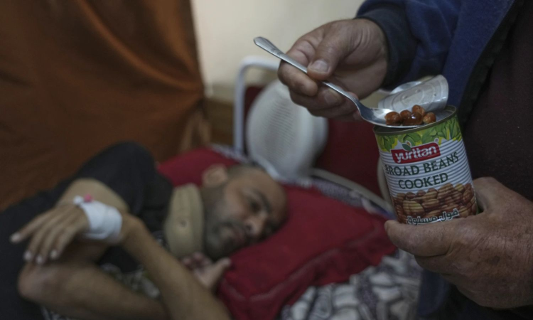 Israels blockade means Gazas hospitals cannot provide food to recovering patients