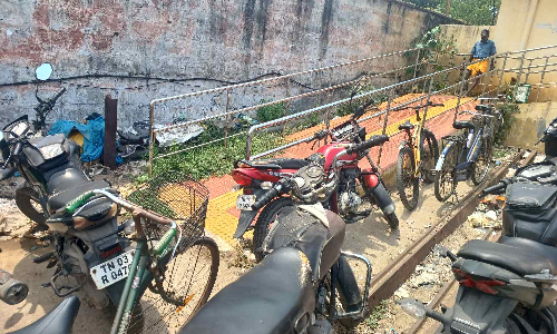 Wimco Nagar station parking woes prevent PwDs’ access to ramp