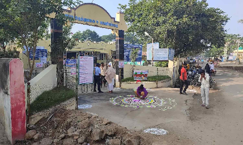 Tamil Nadu: Vaniyambadi GH hit after downpour Tamil Nadu: Vaniyambadi GH hit after downpour