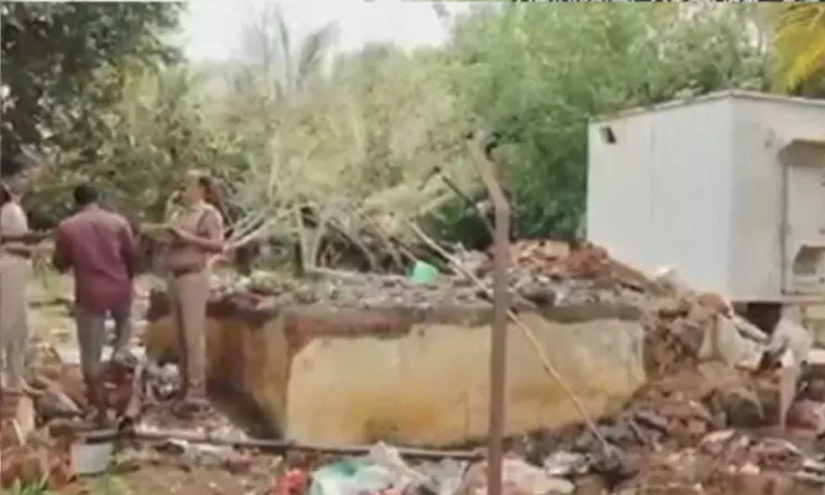 Explosion at illegal cracker unit kills 2 in Thanjavur