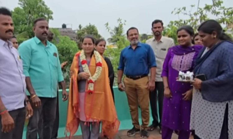 Bihar girl aces Class 10 Board exams, scores 93 in Tamil