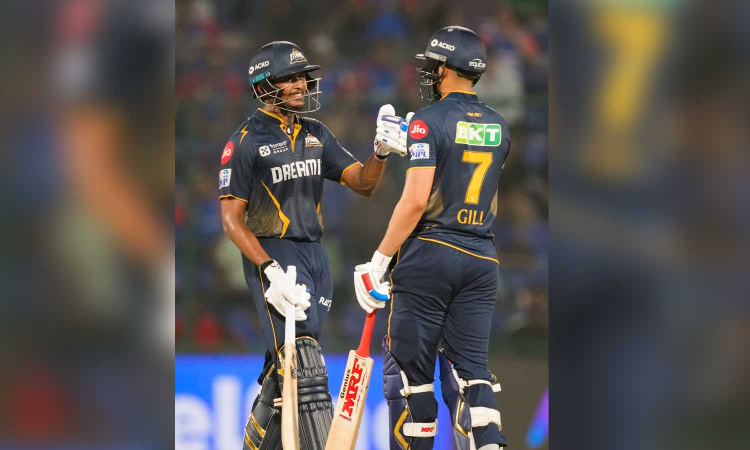 GT defeat DC by 10 wickets, qualify for the playoffs along with RCB and PBKS