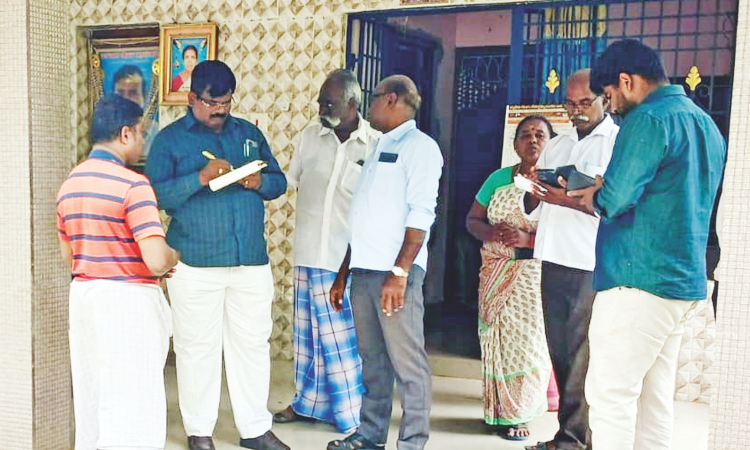 Thanjavur cops seize 450 kg illegal cracker stocks