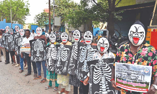 Human chain protest: If incinerator is safe, build it near TN Secretariat’