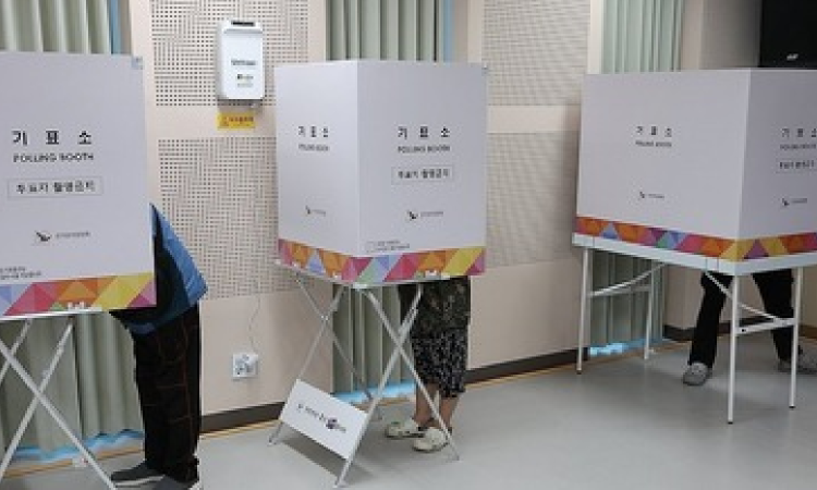 South Korea: Nearly 30,000 police to be deployed across polling stations nationwide