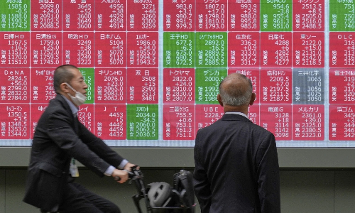 Asian markets rise as US stock indexes near records amid easing trade tensions