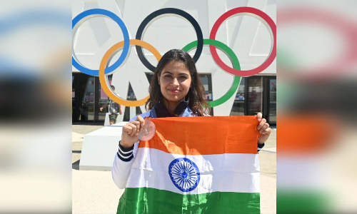 Manu headlines Indian shooting squad for Asian Cships