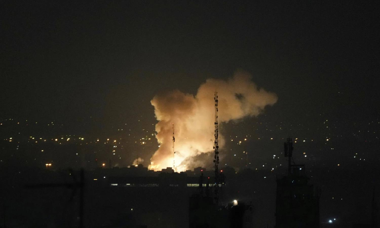 Israel attacks Irans nuclear, missile sites with explosions heard across Tehran