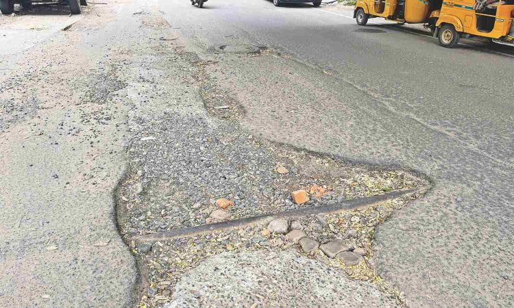 Chennai Citizen Connect: Repair accident-prone Valliammal Road soon, urge Purasawalkam residents