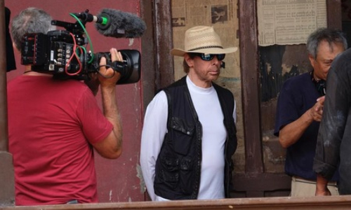 ‘F1 -The Movie’ producer Jerry Bruckheimer says Brad Pitt insisted on driving race cars himself