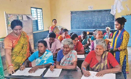 Tamil Nadu: Successful 50-year-old women share experience of pursuing adult education