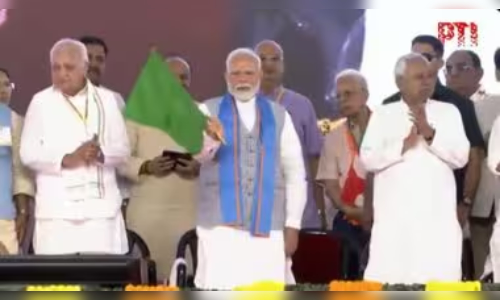 Bihar: PM Modi inaugurates, lays foundation stones for projects worth over Rs 5,900 cr in Siwan