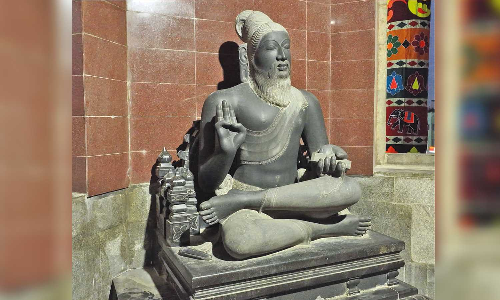 Tiruvalluvar: A Tamil icon adored, revered globally