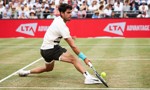 Wimbledons draw puts Alcaraz against Fognini in the first round. Coco Gauff faces Yastremska
