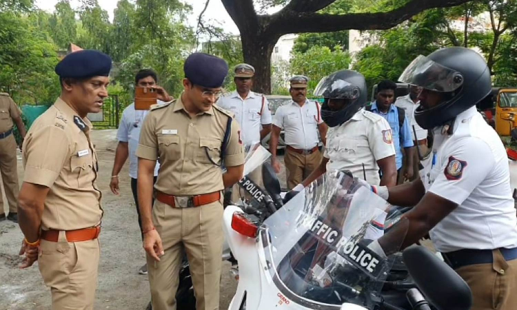 Tambaram Police field traffic marshals to clear congestion
