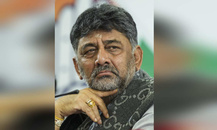 What option I have? Have to stand by him, says Shivakumar on Siddaramaiahs 5 years as CM statement