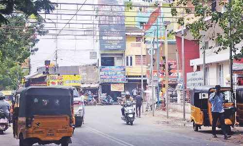 Chennai Citizen Connect: Iron rods sans green covers pointless, rue Royapuram motorists