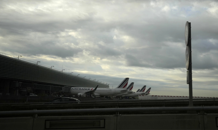 Strike by air traffic controllers disrupting travel to, from, over France