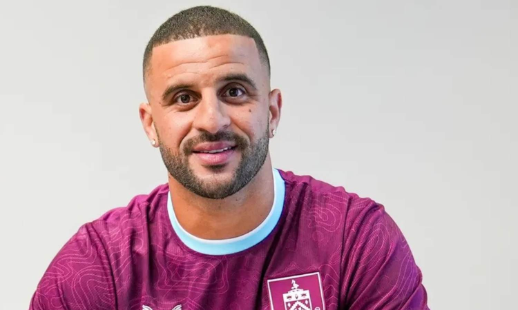 Burnley signs Walker from  Manchester City
