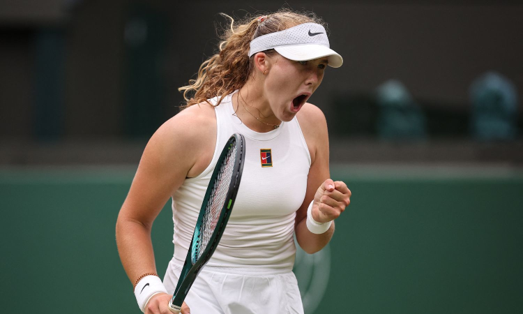 Teenager Andreeva cruises into last 16 Teenager Andreeva cruises into last 16