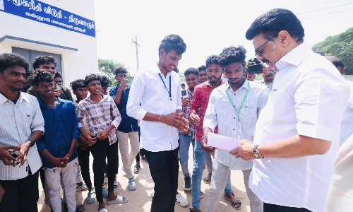 DMK chief touches ground in Tiruvarur to build momentum for party’s ‘Oraniyil’ drive