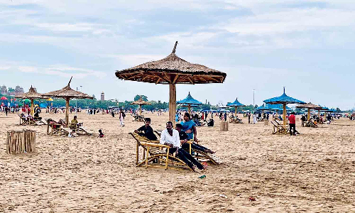 Sunny skies greet denizens after a week of rainfall Sunny skies greet denizens after a week of rainfall