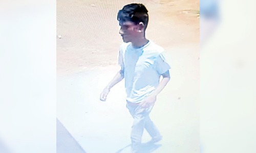 AIADMK joins 10-year-old’s kin’s protest in Tiruvallur