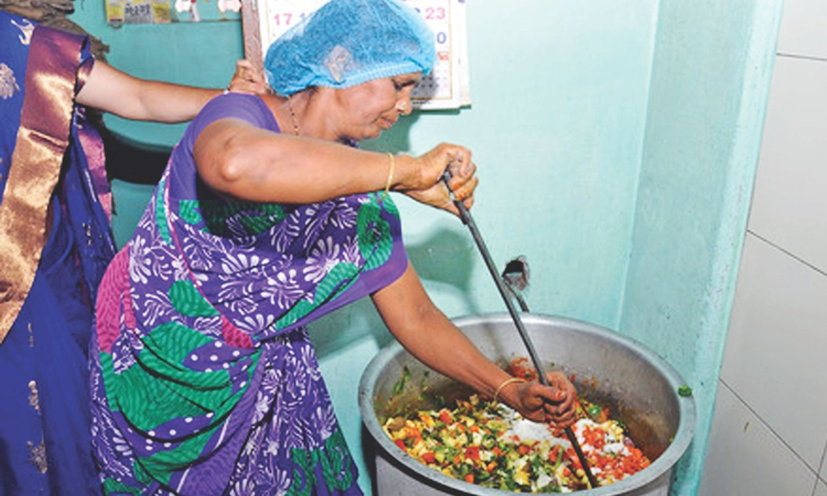 Hands that feed school kids noon-meal burdened by staff shortage