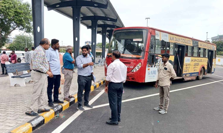 MTC, GCC officials and traffic police inspect Royapuram site ahead of Broadway terminus shift