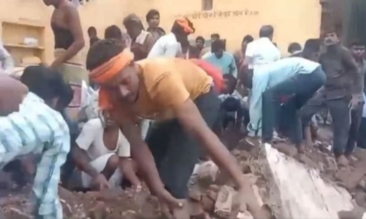 Seven children killed, 28 injured in Rajasthan school collapse Seven children killed, 28 injured in Rajasthan school collapse