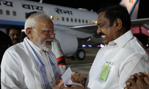 Edappadi-Modi talks on cards, NDA in full throttle Edappadi-Modi talks on cards, NDA in full throttle