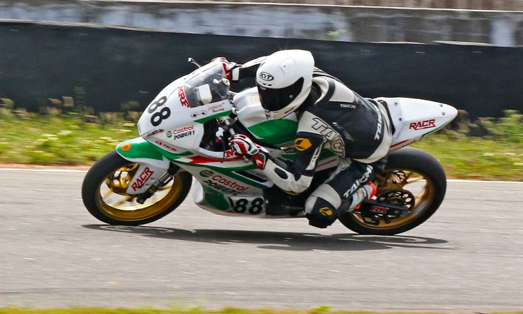 2W National Racing Championship: Rahil grabs pole position with a stunning lap